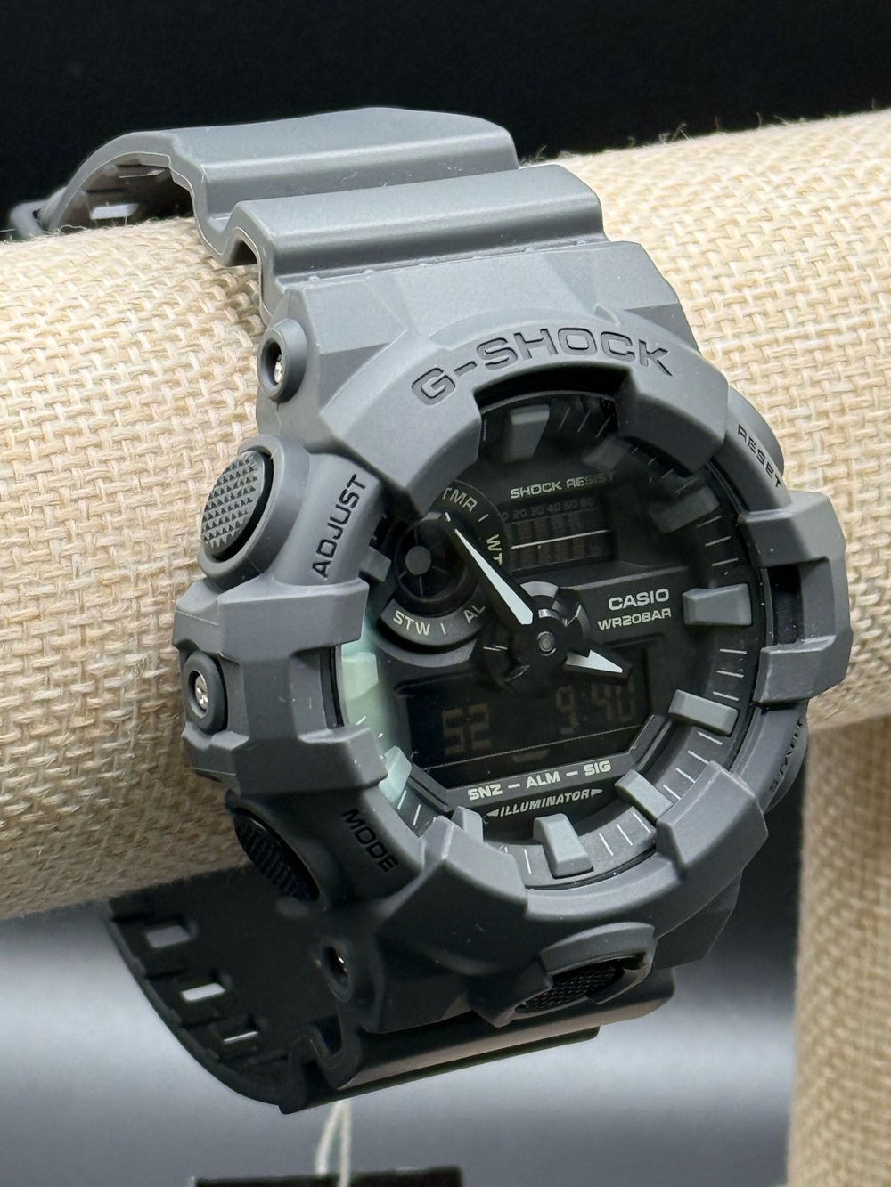 Casio G-Shock GA700UC-8A